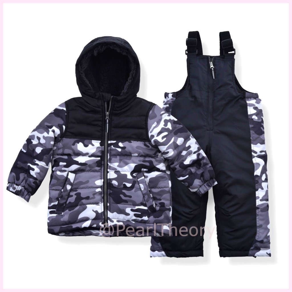 Water-Resistant Snowsuit With Faux Sherpa Lining For Winter Activities